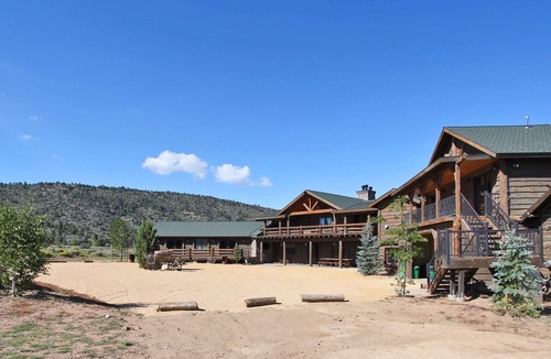 Baldwin Lake House | 16-Acre Private Luxury Ranch