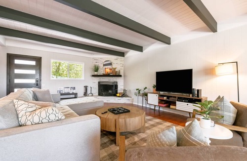 Cedar Glen House | 167 m² House ∙ 4 bedrooms ∙ 9 guests