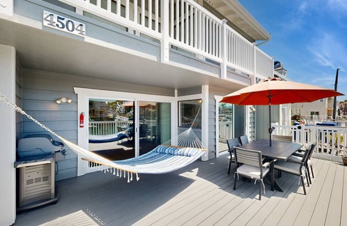 Channel Islands House | 168 m² House ∙ 3 bedrooms ∙ 6 guests