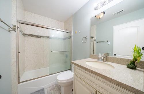 Monterey Park House | 17-19ppl BTW Dsny Hllywd GarageParking Yard Grill