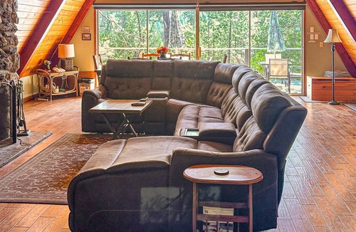 Bass Lake House | 175 m² House ∙ 2 bedrooms ∙ 8 guests