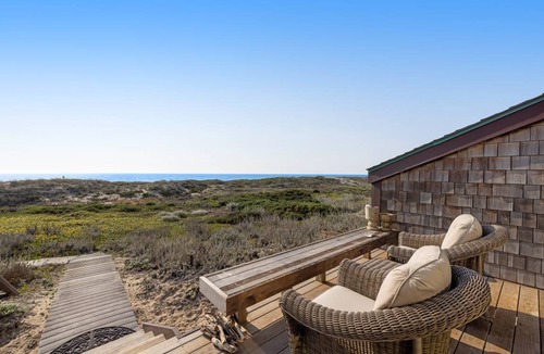 Castroville House | 177 m² House ∙ 4 bedrooms ∙ 8 guests
