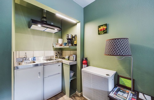 Orick Apartment | 17B Gold Rush Single Room at the Meadow Site