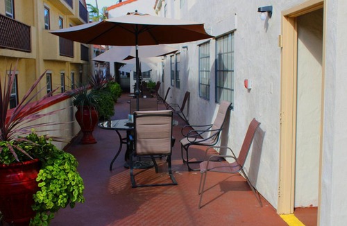 Old Town Hotel | 18 m² Motel ∙ 127 guests