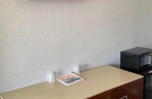 Lynwood Hotel | 18 m² Motel ∙ 3 guests