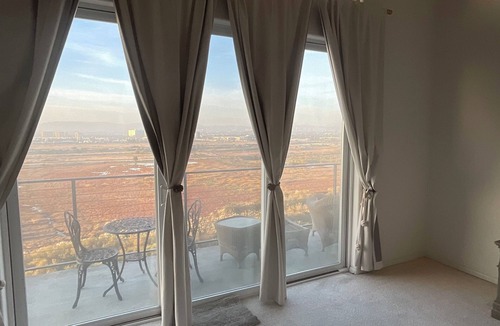 Playa Del Rey House | 180 degrees of SENSUAL SERENITY. Close or everywhere you want to be