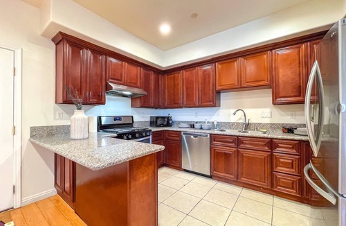 Ontario Apartment | 182 m² Apartment ∙ 4 bedrooms ∙ 9 guests