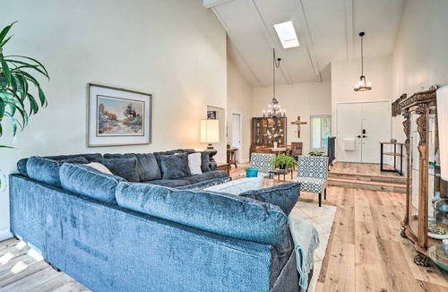 Fountain Valley House | 185 m² House ∙ 3 bedrooms ∙ 7 guests