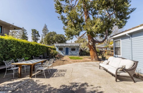 Palo Alto House | 186 m² House ∙ 4 bedrooms ∙ 8 guests
