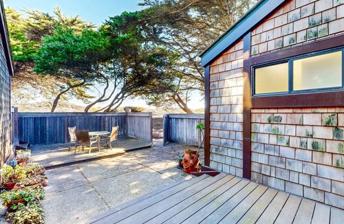 Castroville House | 186 m² House ∙ 4 bedrooms ∙ 9 guests