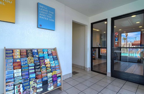 Southwest Anaheim Hotel | 19 m² Hotel ∙ 127 guests