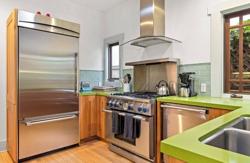 Venice House | 1908 Bungalow - Amazing Location! Amazing Reviews!