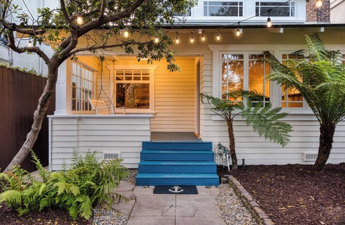 Venice House | 1908 Bungalow - Amazing Location! Amazing Reviews!