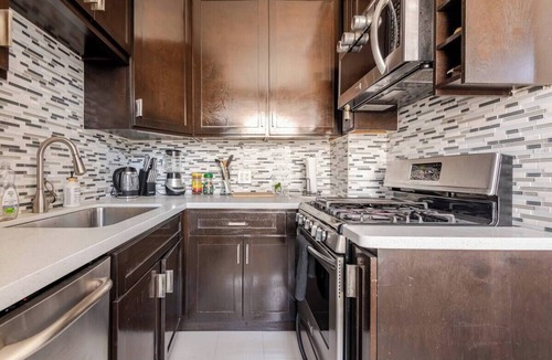 East Village Condo | 1920s City-View Condo - Steps to Beach, Dining & Convention Center