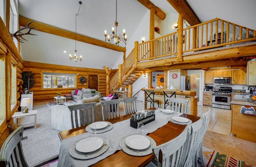 Frazier Park House | 195 m² House ∙ 3 bedrooms ∙ 9 guests