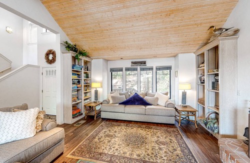 Shaver Lake House | 195 m² House ∙ 3 bedrooms ∙ 8 guests