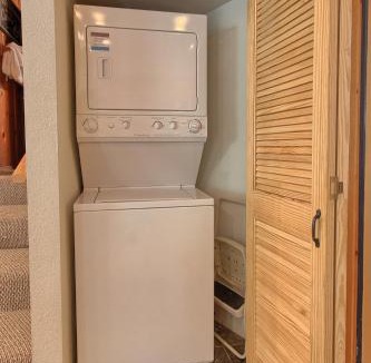 North Wawona Ski Chalet | 1L The Tree House