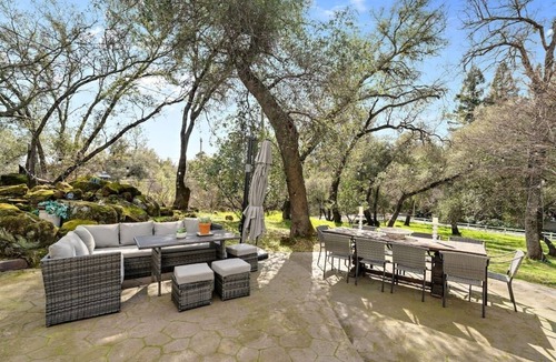 Loomis House | 2.5 Acre Folsom Lake Resort 6 Rooms Host 18
