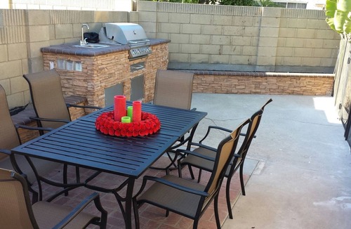 Southeast Anaheim House | 2.5 Miles to Disneyland Luxury 2,850 sq. ft. NEW HEATED SPA REG2015-00090