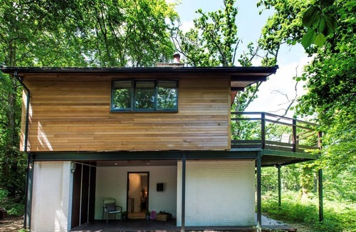 New Forest District Ski Chalet | 2 Bed in Beaulieu (oc-nfl71)