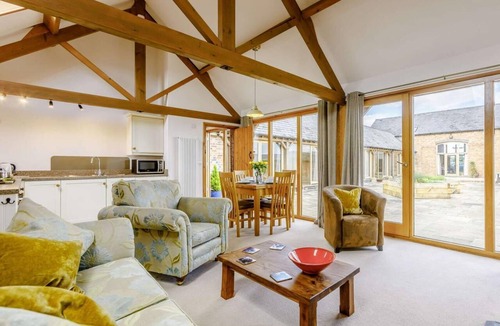 Childswickham House | 2 Bed in Broadway (oc-36840)