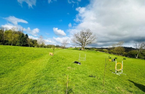 Meathop Cottage | 2 Bed in Carnforth (oc-90530)