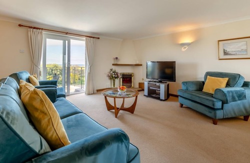 St Merryn Apartment | 2 Bed in Padstow (oc-p00487)
