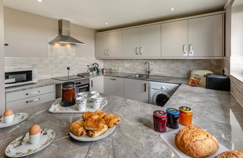 St Merryn Apartment | 2 Bed in Padstow (oc-p00486)