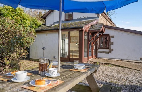 Risca East Cottage | 2 Bed in Risca (oc-b35977)