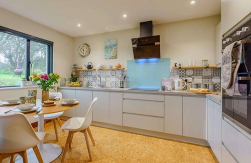Godshill Ski Chalet | 2 Bed in Ventnor (oc-87188)
