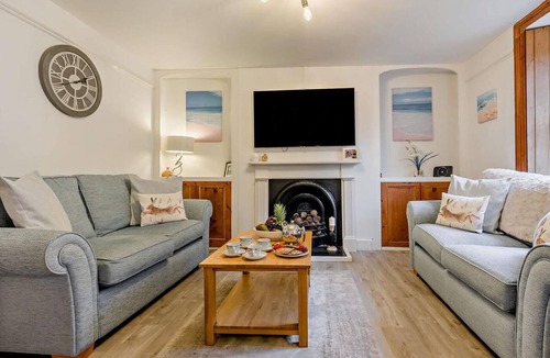 Little Petherick Cottage | 2 Bed in Wadebridge (oc-83130)