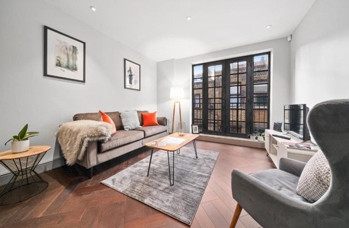 Camden Town Apartment | 2 Bed Lux Apartments near Central London FREE WIFI by City Stay Aparts London