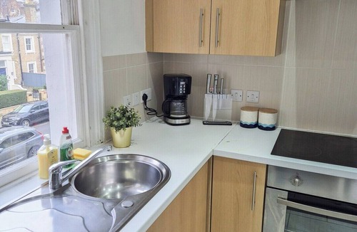 Abbey Road House | 2-Bed Maida Vale flat | Little Venice, Paddington
