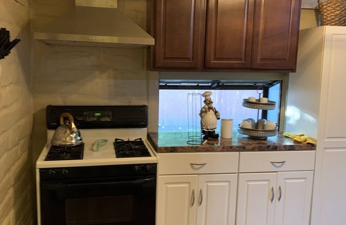 Madera House | 2 bedroom 1 bath home. In the heart of madera.