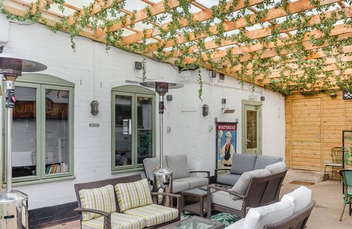 Oadby Cottage | 2 bedroom accommodation in Oadby