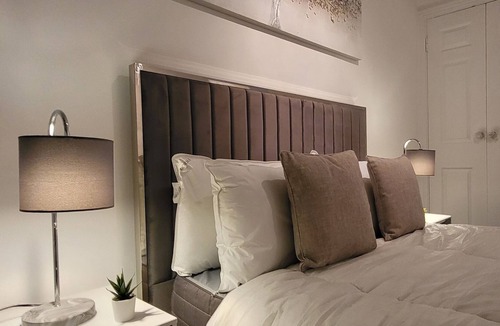 Limehouse Apartment | 2 bedroom apartment Canary Wharf