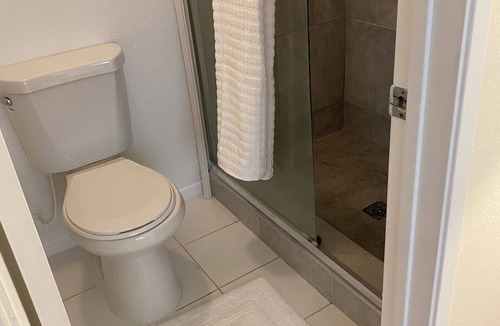 Valencia Condo | 2-bedroom condo in Santa Clarita with WiFi, AC.