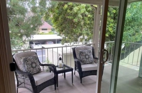 Laguna Woods Apartment | 2 Bedroom Coop 459957 by Houzlet