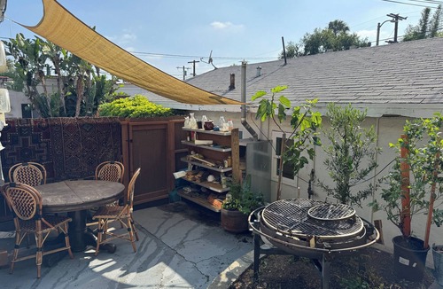 Sunset Junction House | 2-bedroom Silverlake bungalow @ Sunset Junction