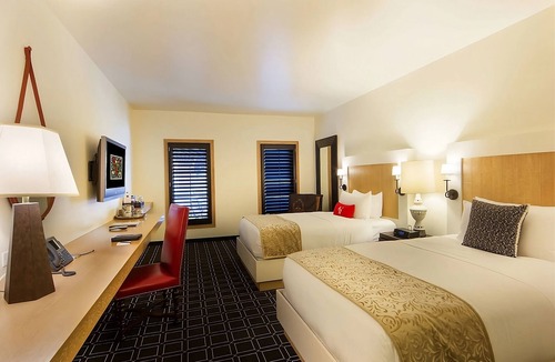 San Jose Hotel | 2 Classic Double Rooms at Hotel Valencia Santana Row!
