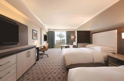 San Gabriel Hotel | 2 Connecting Suites at a Hotel