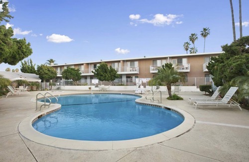 Torrance House | 2 Great Units for Families! Pool, Parking, Near Attractions