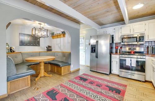 Eagle Mountain Estates Cabin | 2 Mi to Lake & Skiing: Big Bear Family Cabin