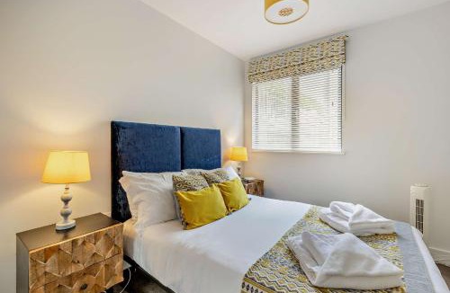 Mortehoe Apartment | 2 Middlecombe - Luxury Apartment at Byron Woolacombe, only 4 minute walk to Woolacombe Beach!