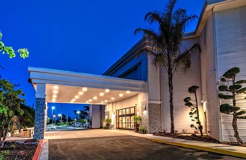 Vallejo Hotel | 2-Star Hotel ∙ Hampton Inn Discovery Kingdom Napa Gateway
