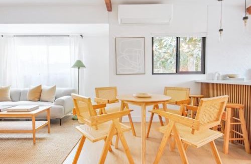 Los Feliz House | 2 Units Oasia Villa w terrace 12 pax