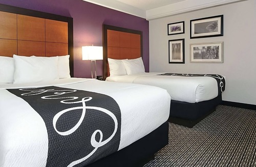 Guasti Hotel | 2 x 2 Double Beds at La Quinta Inn & Suites by Wyndham Ontario Airport