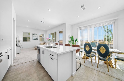Ontario House | 20% OFF Monthly & Fully Furnished & Modern Design