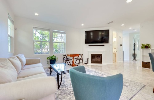 Camarillo House | 202 m² House ∙ 4 bedrooms ∙ 10 guests