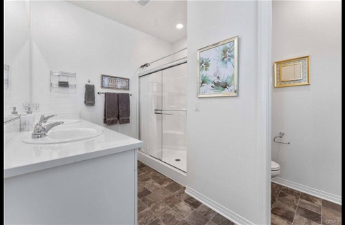 Fontana Condo | 2022 Built~Has a Downstairs Suite~Multiple HOA Parks~Monthly~讲中文